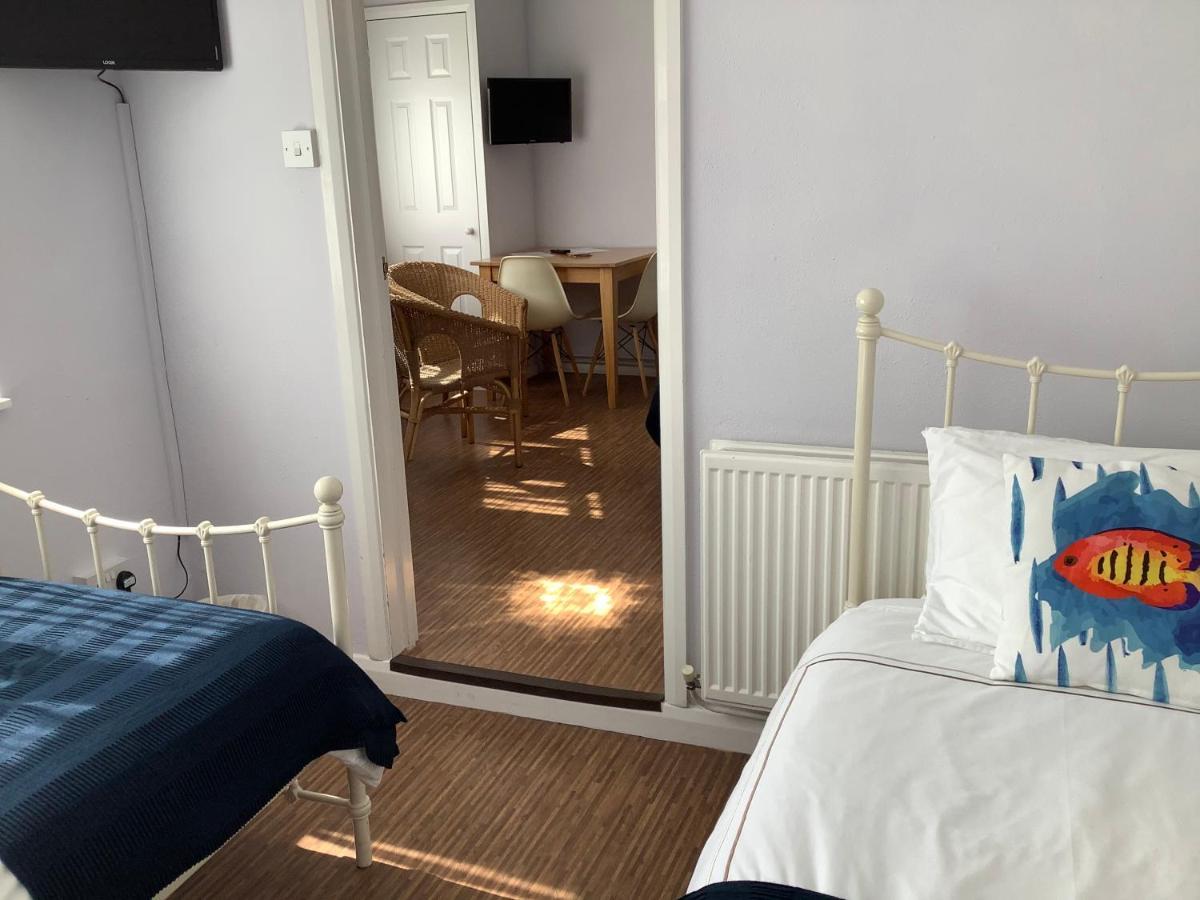 The Coast Yard B & B Chalet Hotel Selsey Eksteriør billede