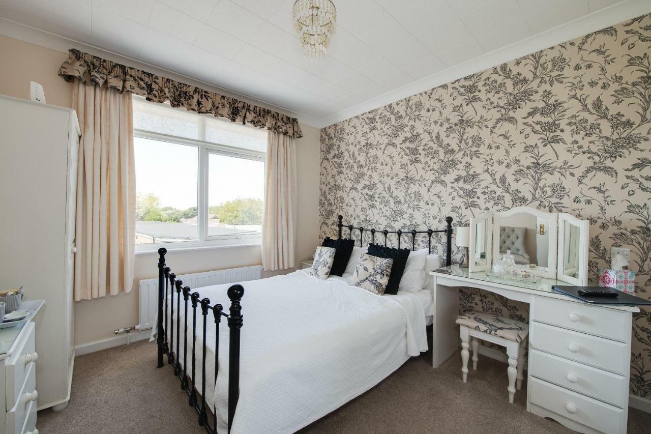 The Coast Yard B & B Chalet Hotel Selsey Eksteriør billede